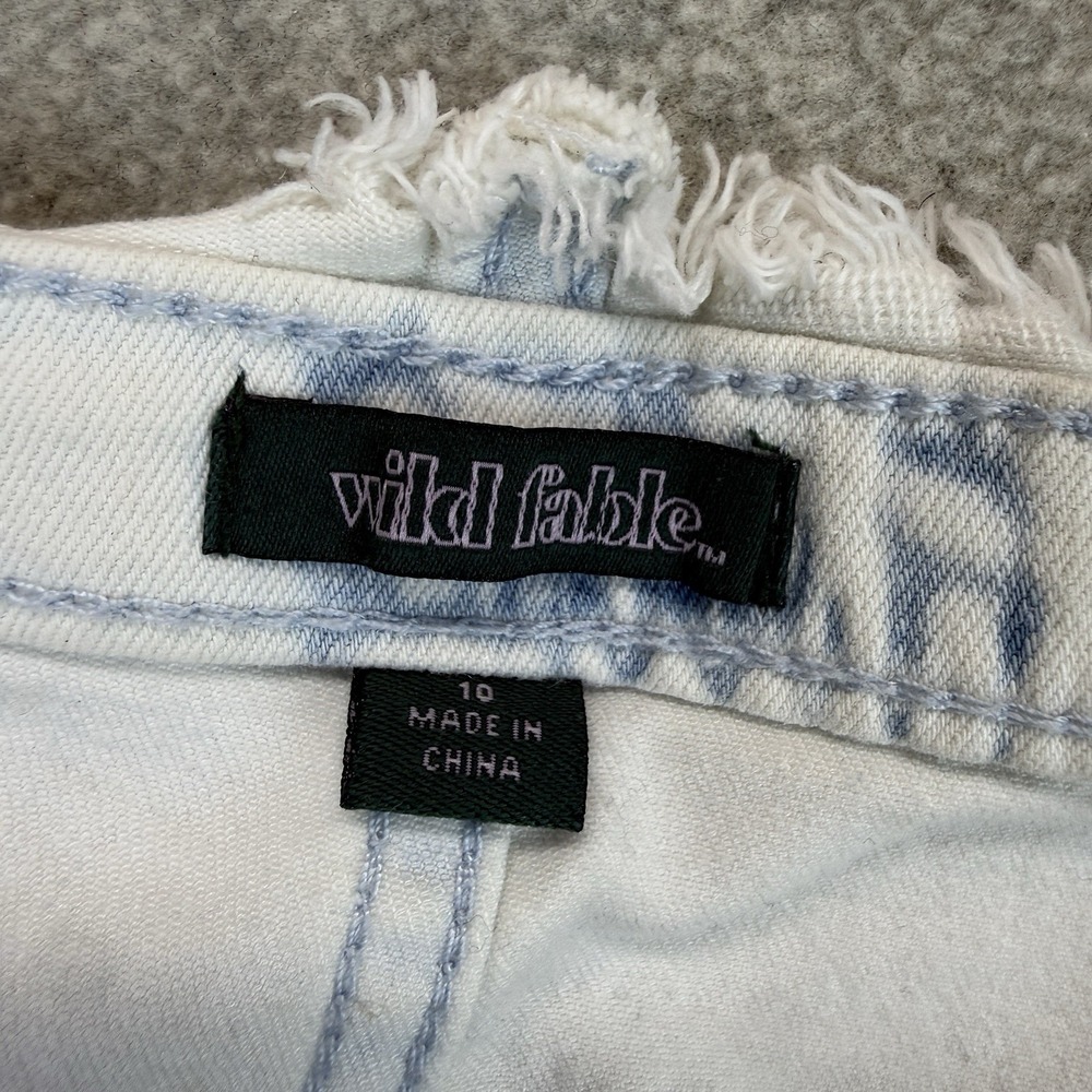 Wild Fable Womens 10 Low Rise Flare Jeans White Light Wash Raw Hem Y2K - Picture 6 of 10